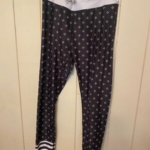 Sarah’s Day x White Fox Active